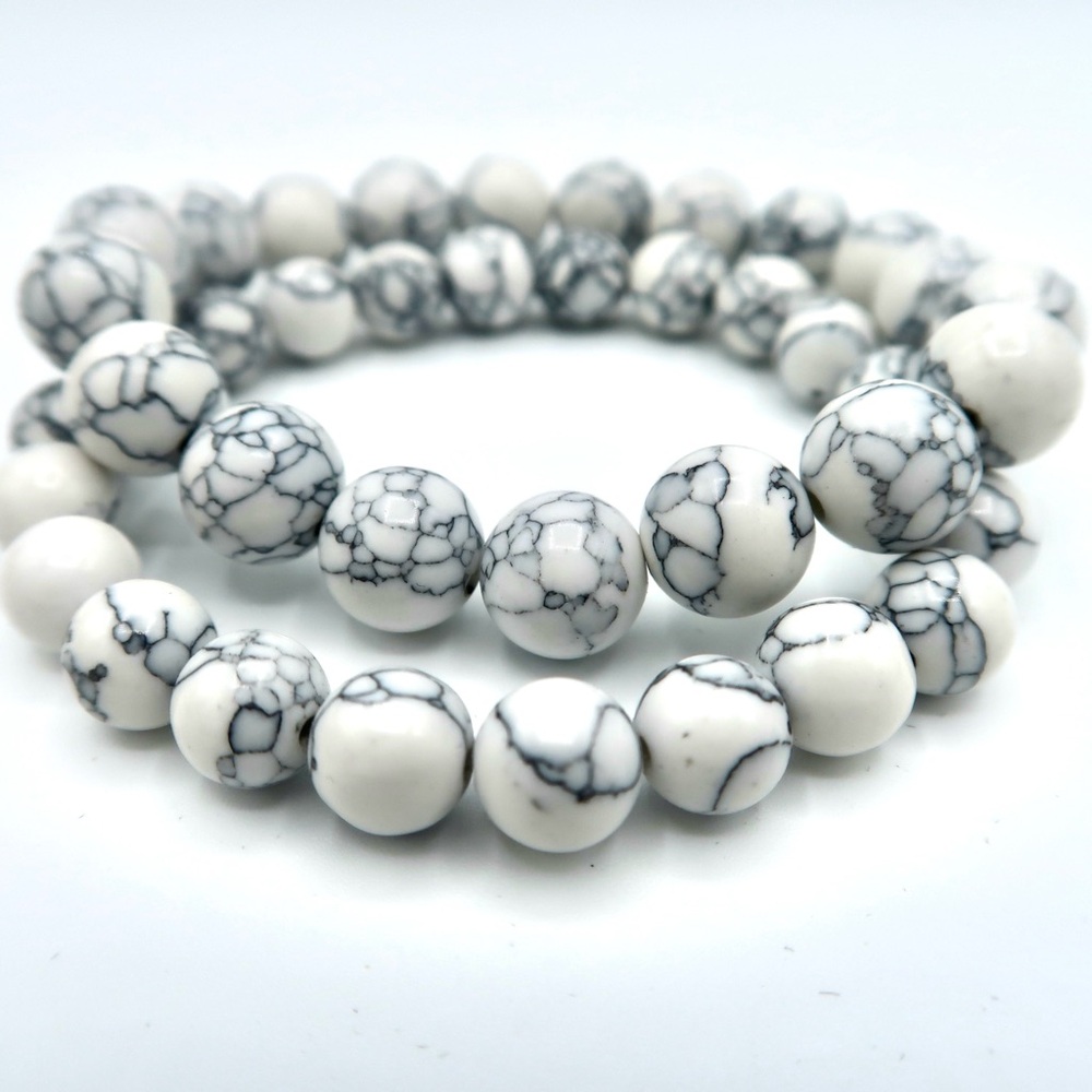 Natural Howlite Bracelet - Picture 6 of 10